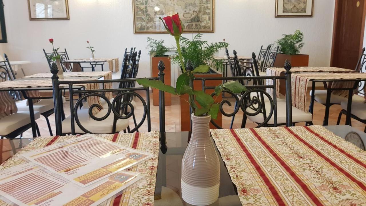 روفينج Villa Sveta Eufemija Bed End Breakfast I المظهر الخارجي الصورة