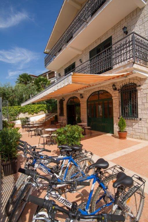 روفينج Villa Sveta Eufemija Bed End Breakfast I المظهر الخارجي الصورة